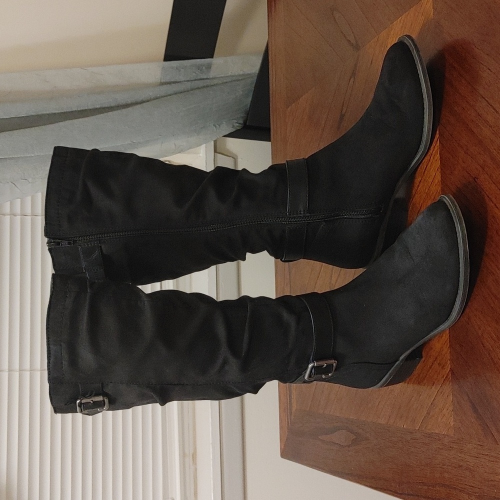 Black boots